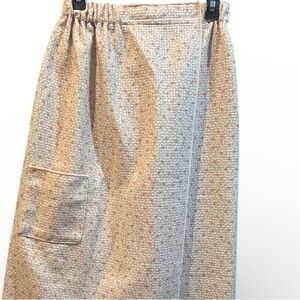 Bath body wrap  Beige and Orange Patterned Skirt
Never use it